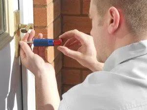 Portland Elite Locksmith Portland, OR 503-403-0729 - 4a-Broken-Key-Extraction