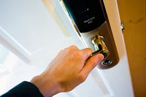 Portland Elite Locksmith Portland, OR 503-403-0729 - 8a-lock-opening